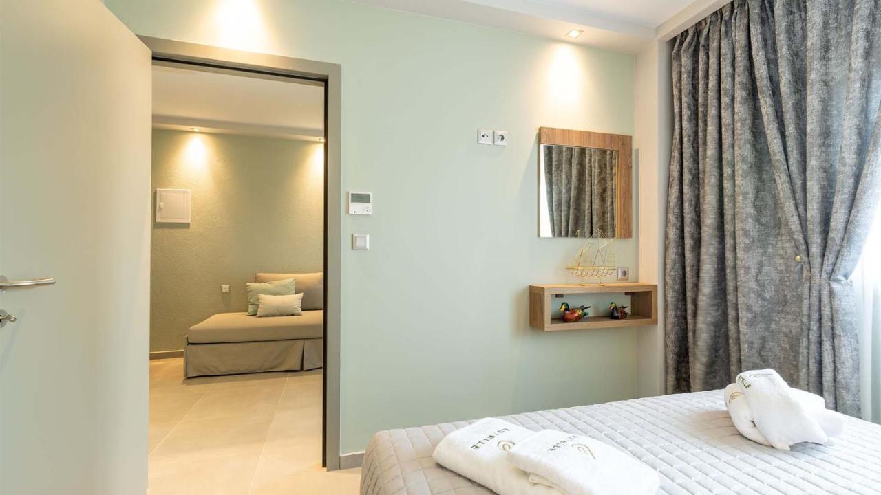 Estelle Family Luxury Apartments&Suites Gerakini Extérieur photo